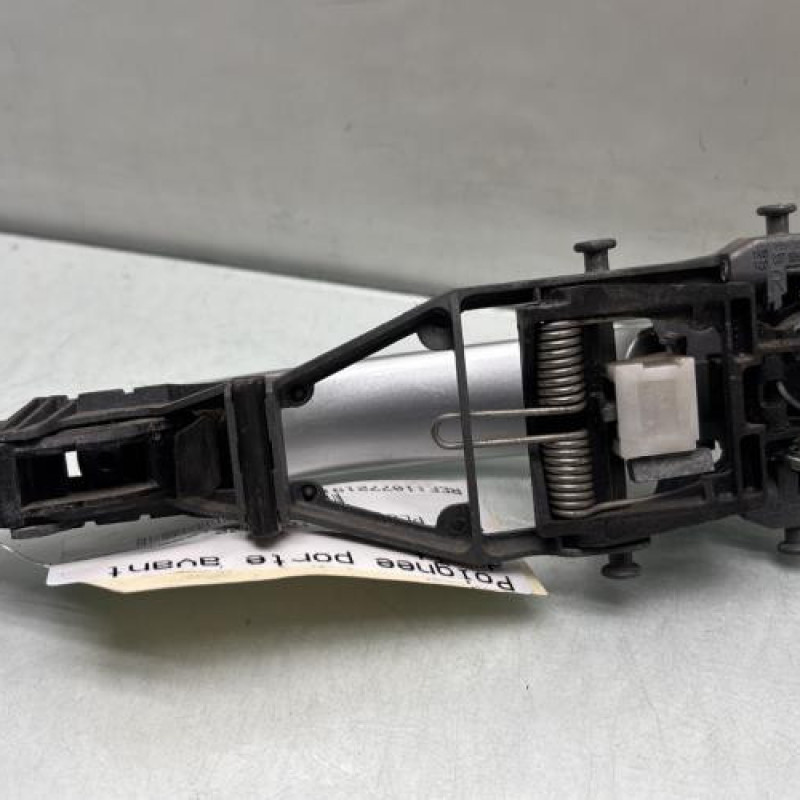 Poignee porte avant droit VOLKSWAGEN GOLF PLUS Photo n°3