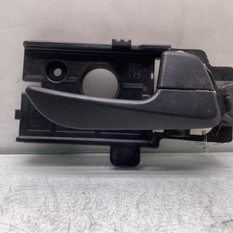 Poignee interieur avant droit HYUNDAI I 10 2 Photo n°1