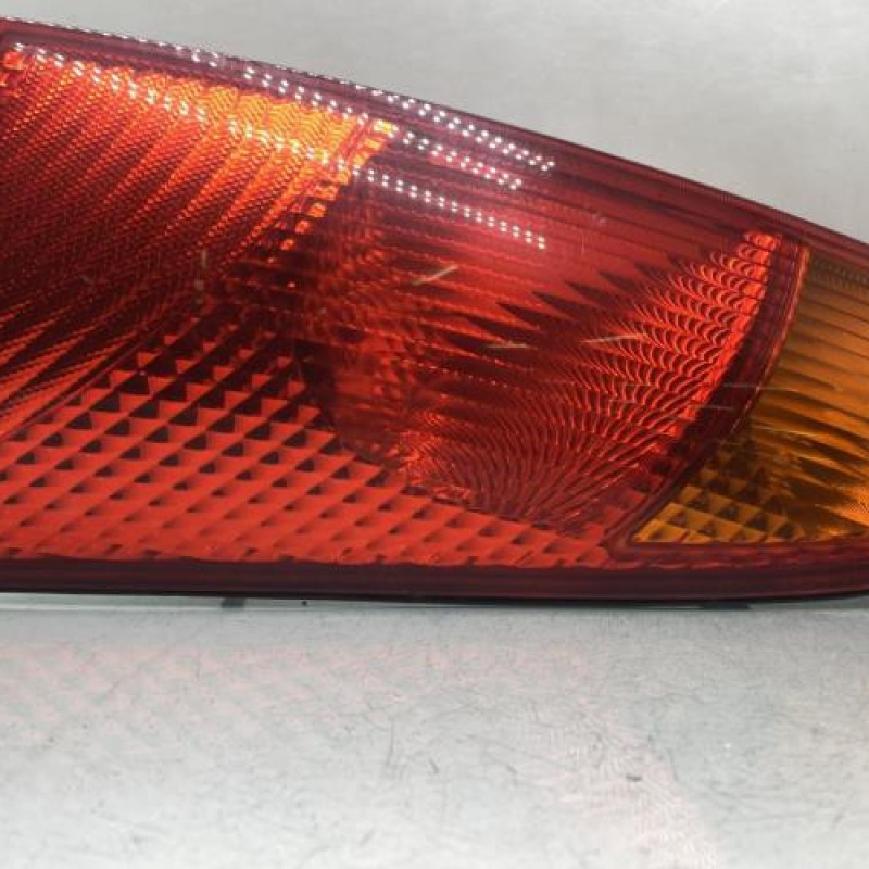 Feu arriere principal gauche (feux) FORD FOCUS 1 Photo n°1