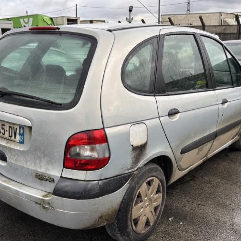 Feu arriere stop central RENAULT SCENIC 1 Photo n°6