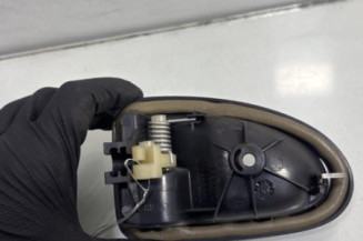 Poignee interieur avant droit RENAULT SCENIC 1