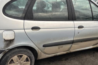 Feu arriere stop central RENAULT SCENIC 1