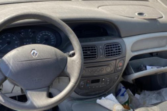 Poignee interieur avant droit RENAULT SCENIC 1