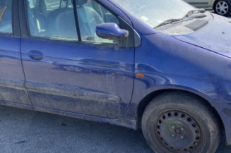 Poignee interieur avant gauche RENAULT SCENIC 1