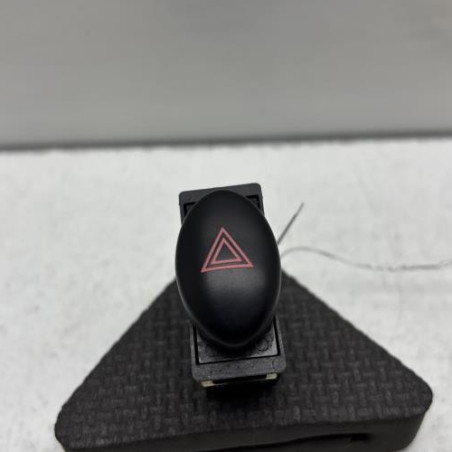 Bouton de warning ROVER 75 Photo n°1