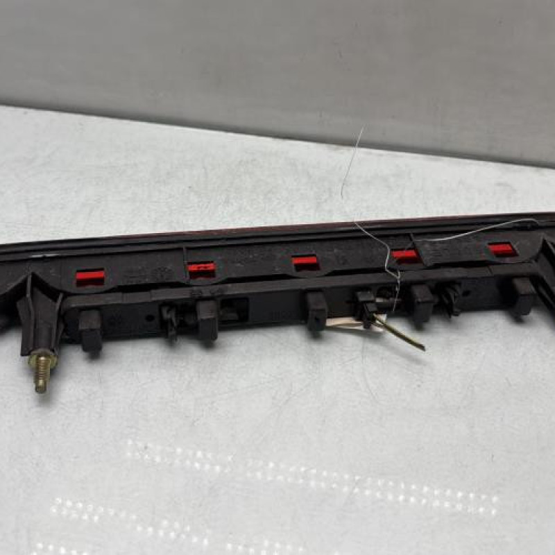 Feu arriere stop central PEUGEOT PARTNER 1 Photo n°2