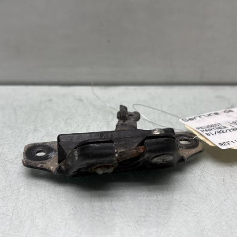 Serrure de coffre PEUGEOT PARTNER 1 Photo n°1