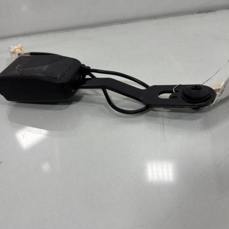 Attache ceinture avant gauche PEUGEOT 207 Photo n°4