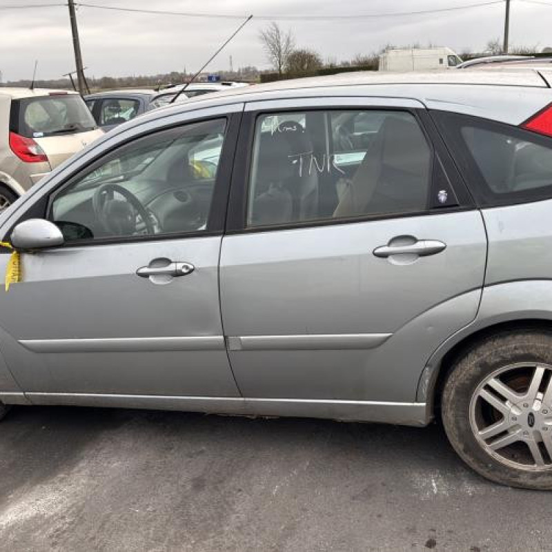 Feu arriere principal gauche (feux) FORD FOCUS 1 Photo n°10