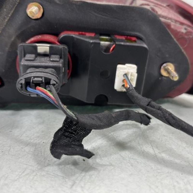 Feu arriere principal gauche (feux) ALFA ROMEO 166 Photo n°5