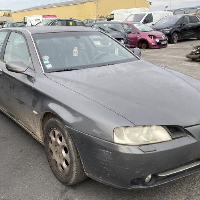 Feu arriere principal gauche (feux) ALFA ROMEO 166 Photo n°7