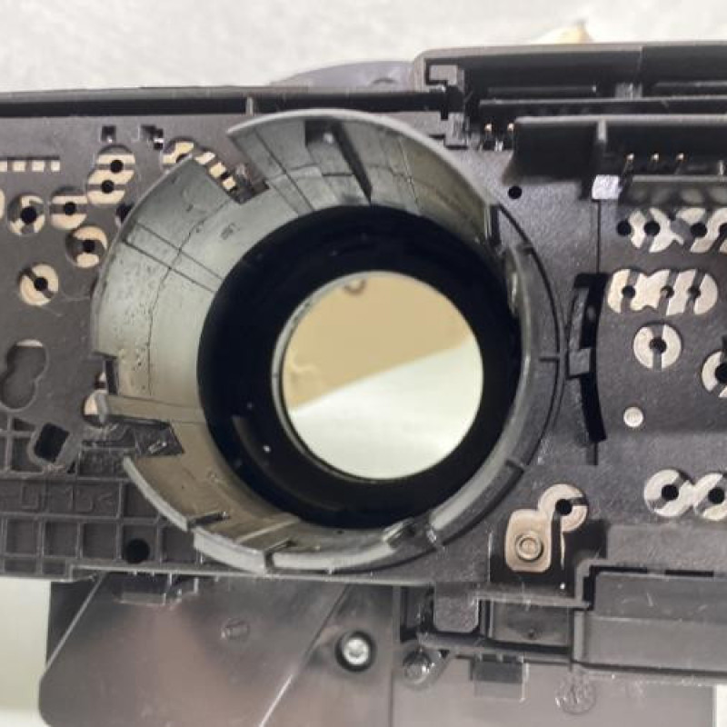 Com (Bloc Contacteur Tournant+Commodo Essuie Glace+Commodo Phare) VOLKSWAGEN POLO 5 Photo n°3