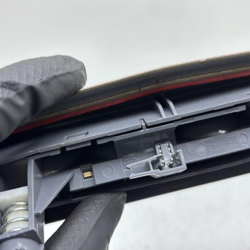 Feu arriere stop central OPEL CORSA D Photo n°6