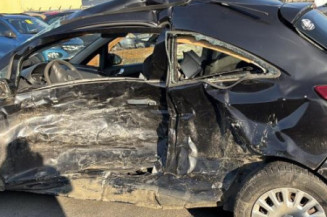 Feu arriere stop central OPEL CORSA D