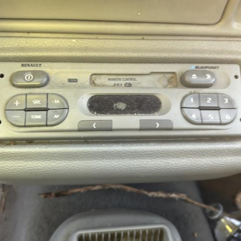 Pedale d'embrayage RENAULT TWINGO 1 Photo n°16