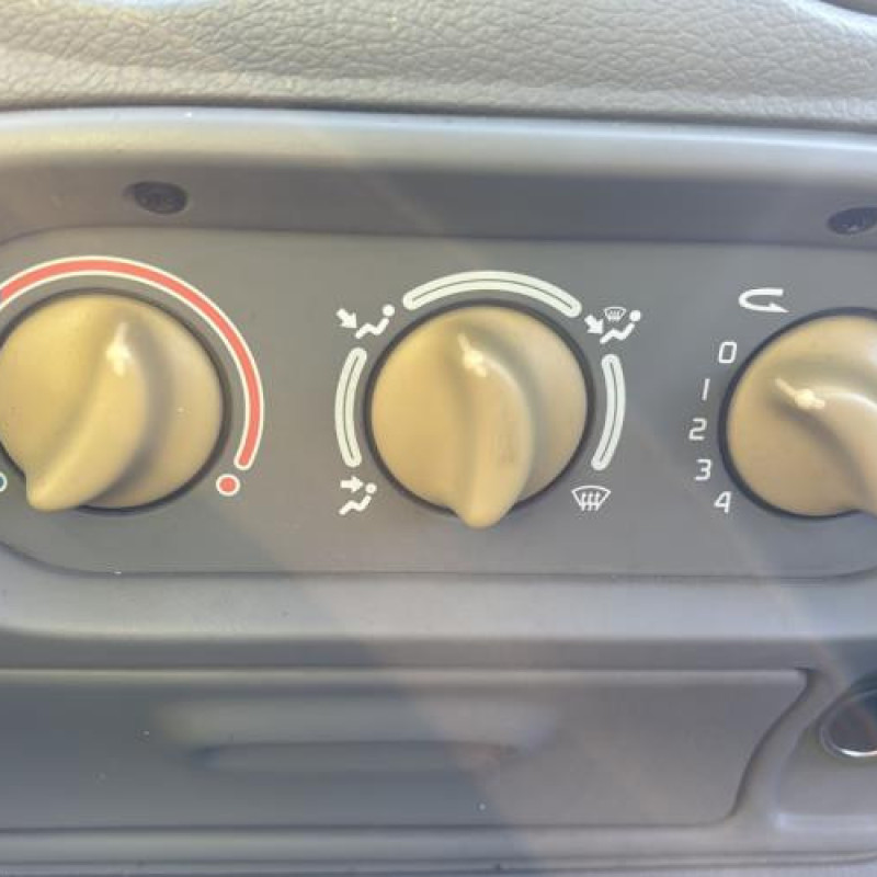 Pedale d'embrayage RENAULT TWINGO 1 Photo n°17