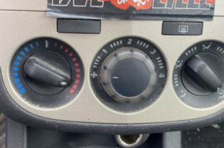 Custode avant gauche OPEL CORSA D