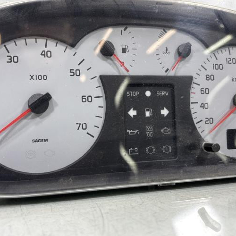 Compteur RENAULT MEGANE 1 Photo n°3