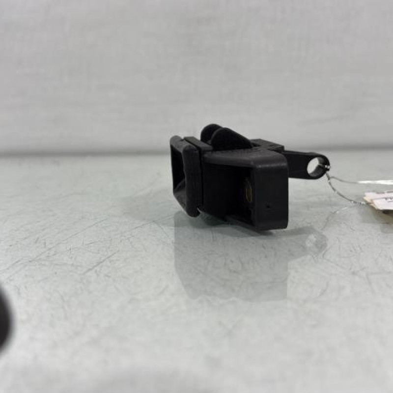 Serrure de coffre RENAULT MEGANE 1 Photo n°2