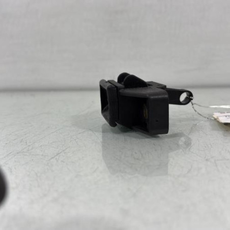 Serrure de coffre RENAULT MEGANE 1