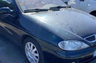 Serrure de coffre RENAULT MEGANE 1