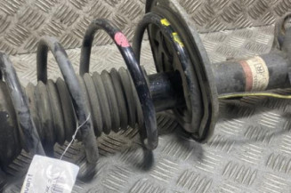 Amortisseur avant droit TOYOTA AVENSIS 3 Photo n°1