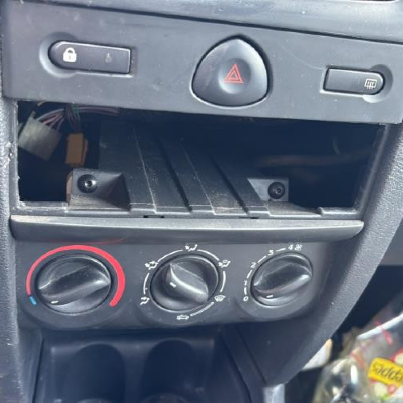 Commande chauffage RENAULT CLIO 2 CAMPUS Photo n°19