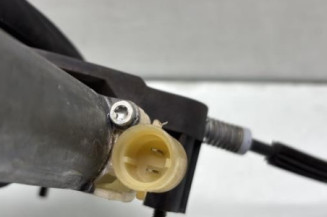 Leve vitre electrique avant gauche RENAULT CLIO 2 CAMPUS
