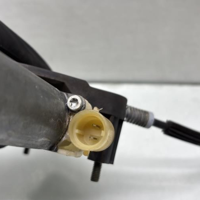 Leve vitre electrique avant gauche RENAULT CLIO 2 CAMPUS Photo n°6
