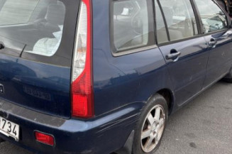 Optique avant principal gauche (feux)(phare) MITSUBISHI LANCER 3