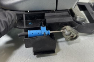 Poignee porte avant droit FORD MONDEO 3