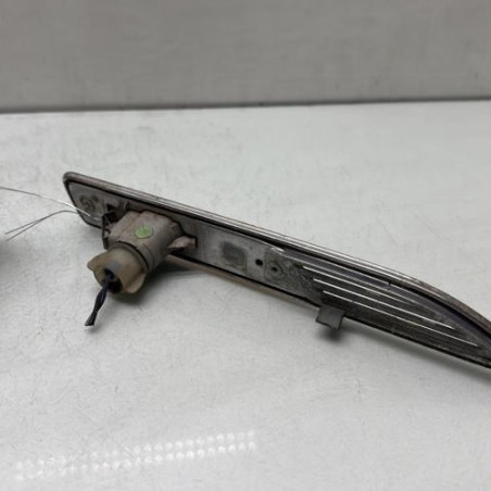 Repetiteur clignotant avant droit  (Feux) FORD MONDEO 3