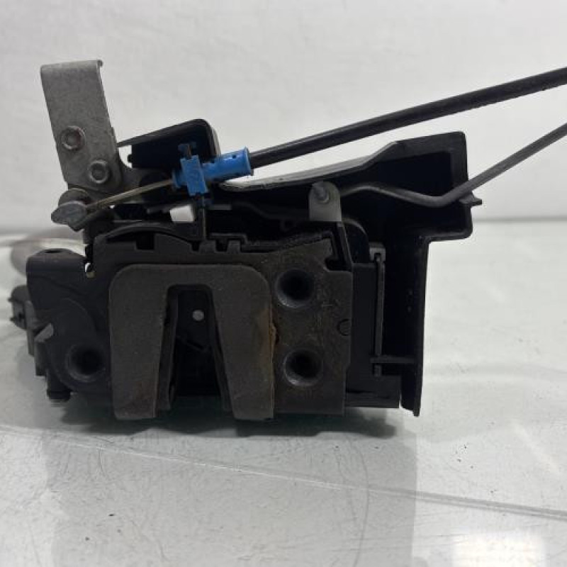 Serrure avant gauche FORD MONDEO 3 Photo n°6