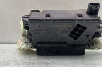 Serrure de coffre OPEL ZAFIRA B