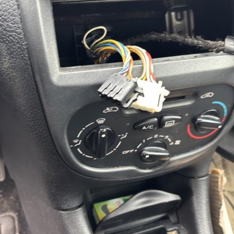 Feu arriere principal gauche (feux) PEUGEOT 206 Photo n°19