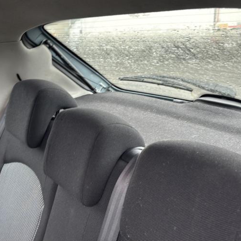 Arret de porte avant droit PEUGEOT 206 Photo n°14