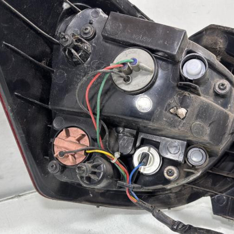 Feu arriere principal droit (feux) HYUNDAI I 10 2 Photo n°6