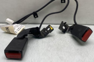 Attache ceinture arriere droit HYUNDAI I 10 2 Photo n°1
