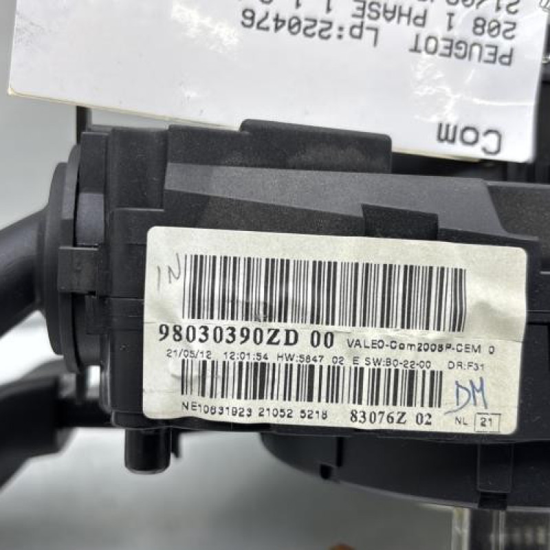 Com (Bloc Contacteur Tournant+Commodo Essuie Glace+Commodo Phare) PEUGEOT 208 1 Photo n°9