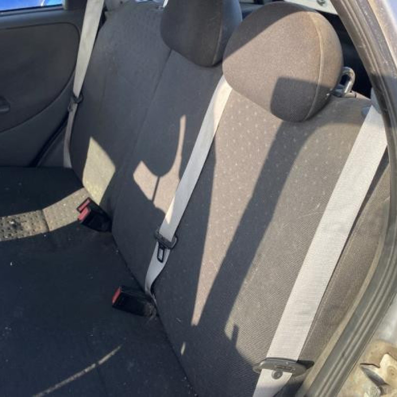 Moteur essuie glace arriere OPEL CORSA C Photo n°17