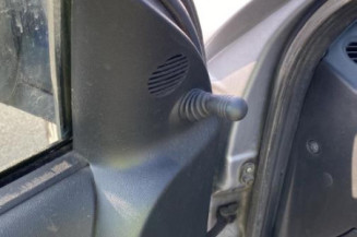 Moteur essuie glace avant OPEL CORSA C