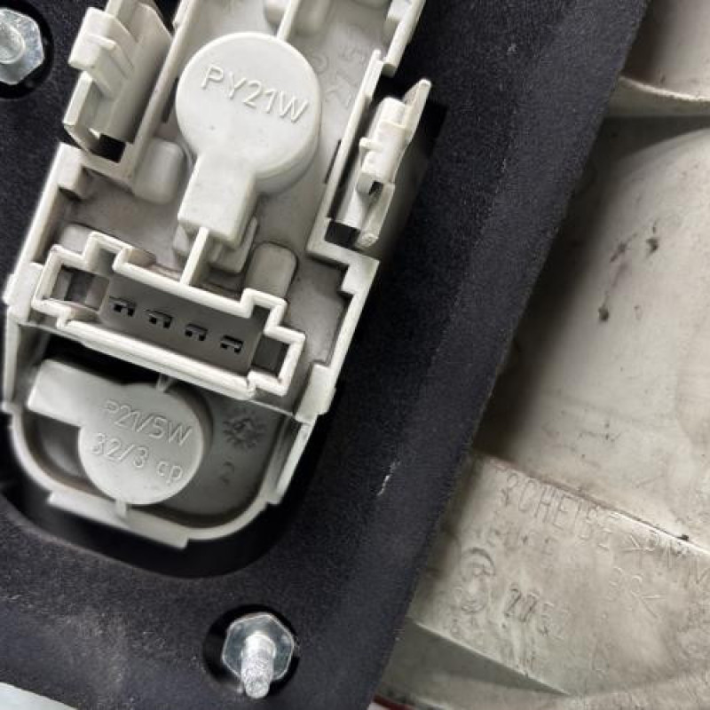 Feu arriere principal gauche (feux) MERCEDES CLASSE B 245 Photo n°3