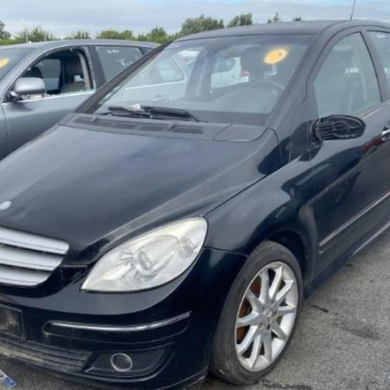 Feu arriere secondaire droit (feux) MERCEDES CLASSE B 245 Photo n°16