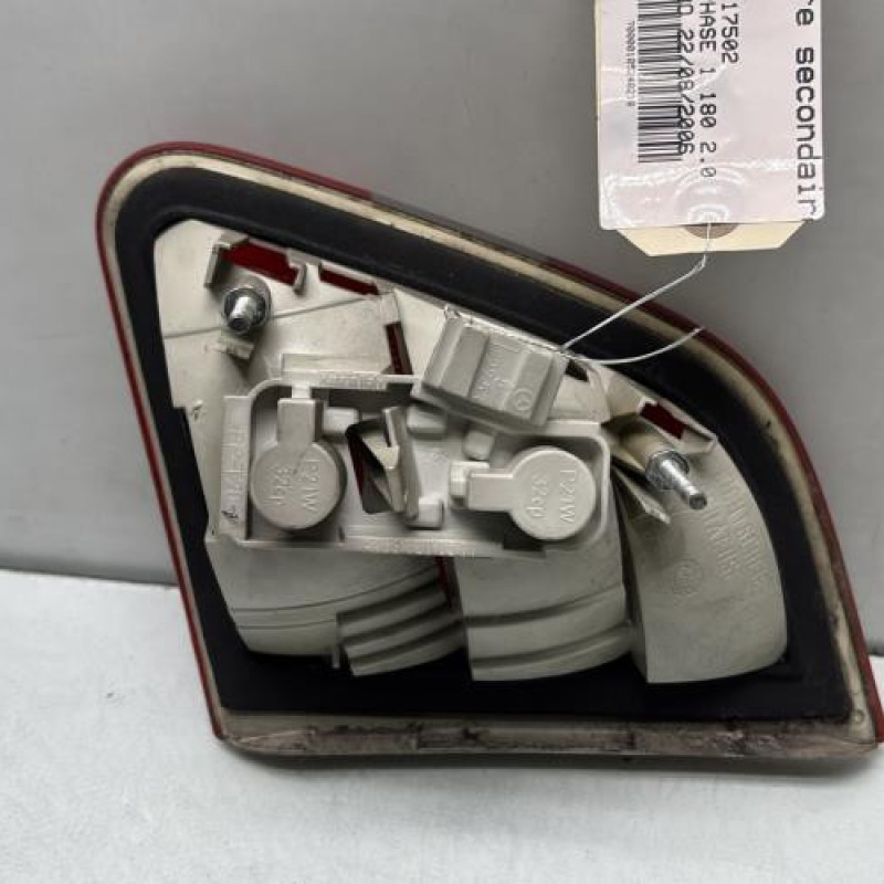 Feu arriere secondaire gauche (feux) MERCEDES CLASSE B 245 Photo n°2