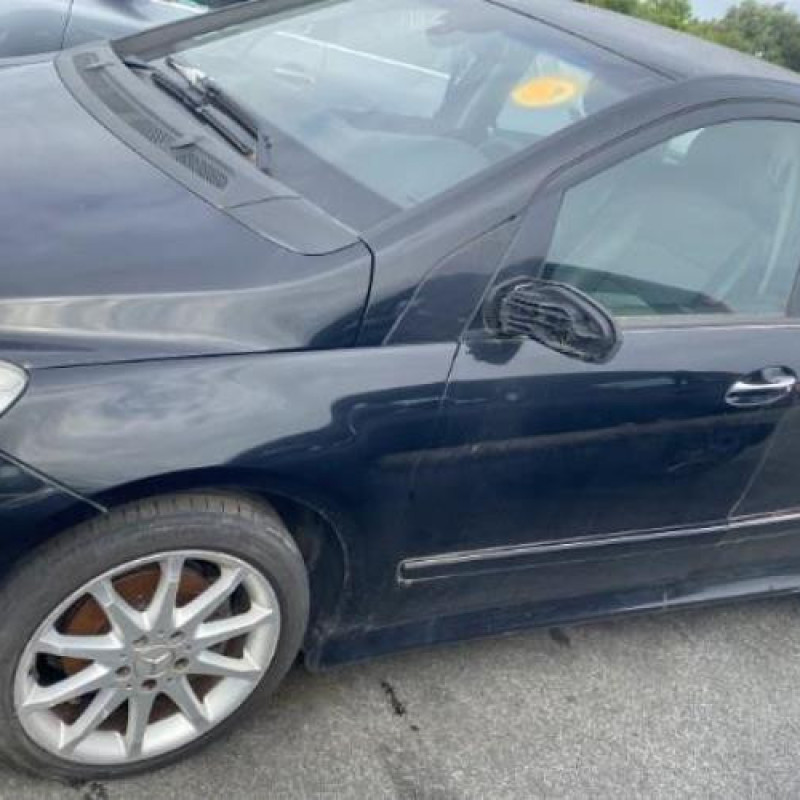 Feu arriere secondaire gauche (feux) MERCEDES CLASSE B 245 Photo n°12