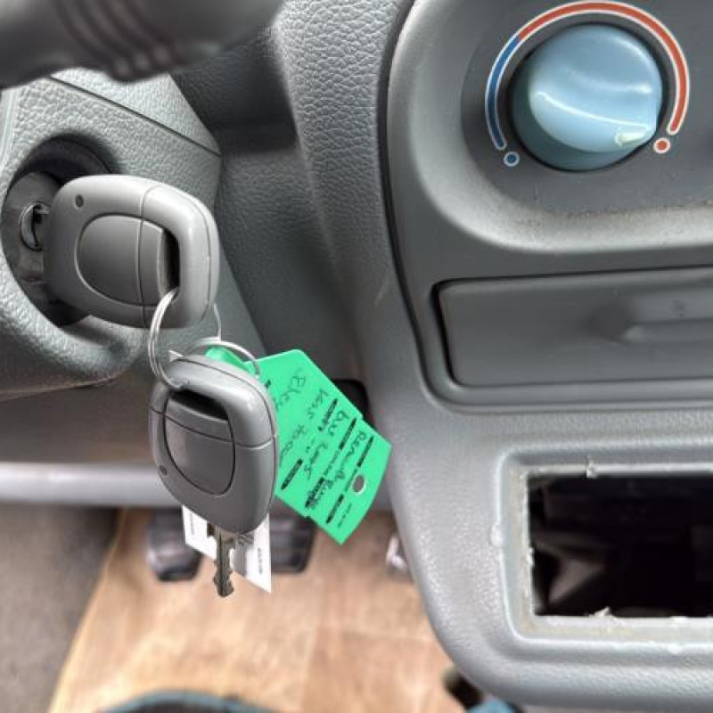 Bras essuie glace arriere RENAULT TWINGO 1 Photo n°20