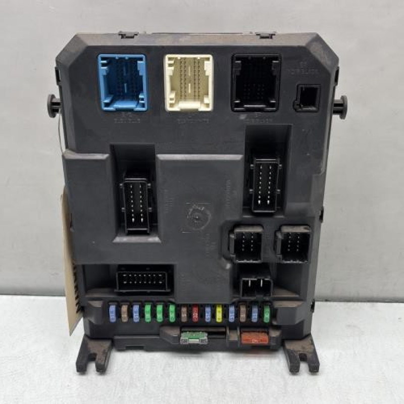 Boitier BSI CITROEN C3 PICASSO Photo n°1