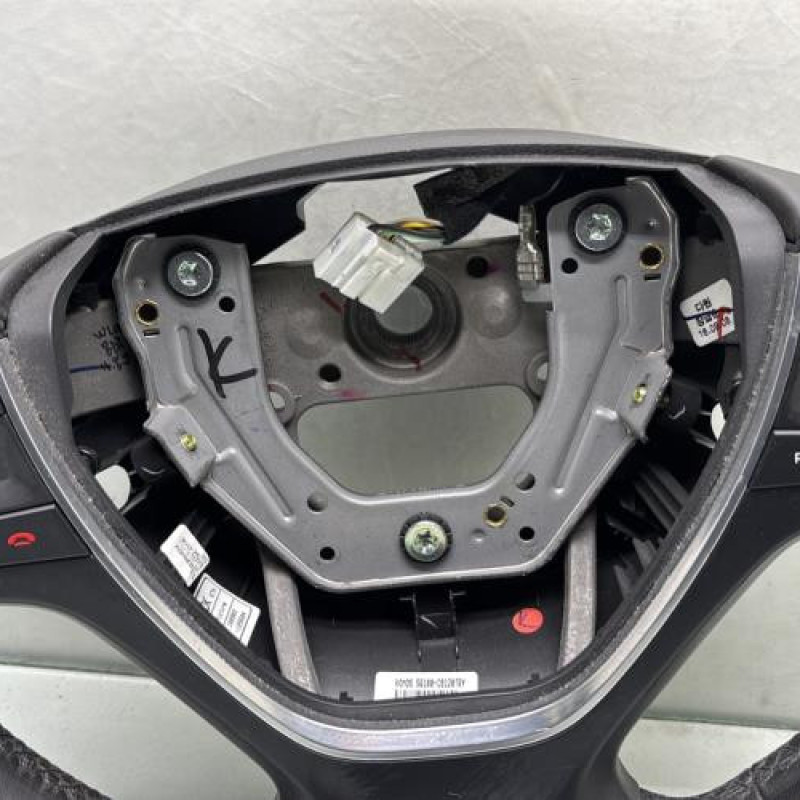Volant HYUNDAI I 20 2 Photo n°2