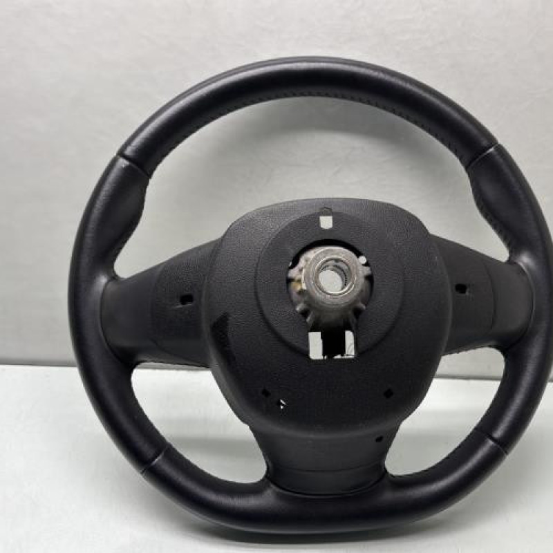 Volant RENAULT MEGANE 4 Photo n°3