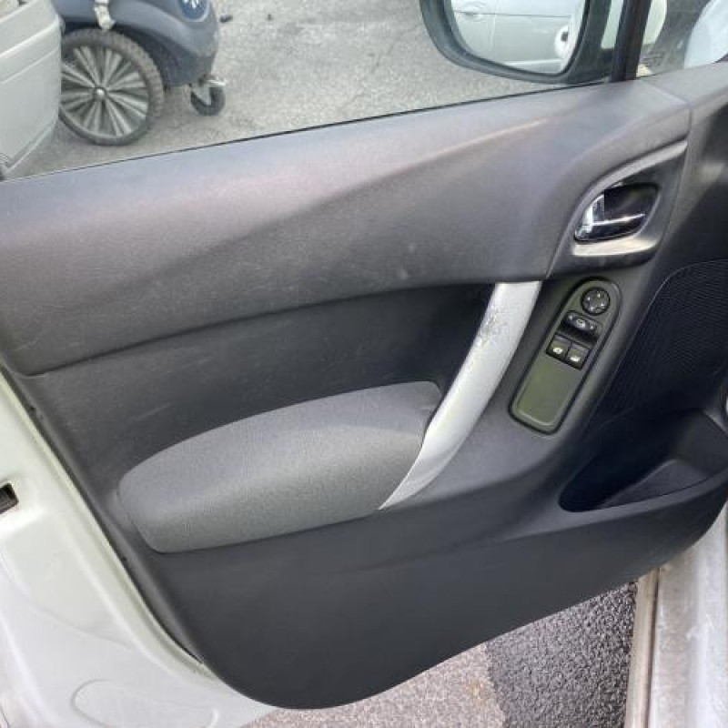 Volant CITROEN C3 2 Photo n°12